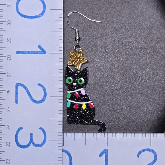 2/$15 Black Cat Earrings With Christmas Lights (NWOT) - Picture 4 of 4